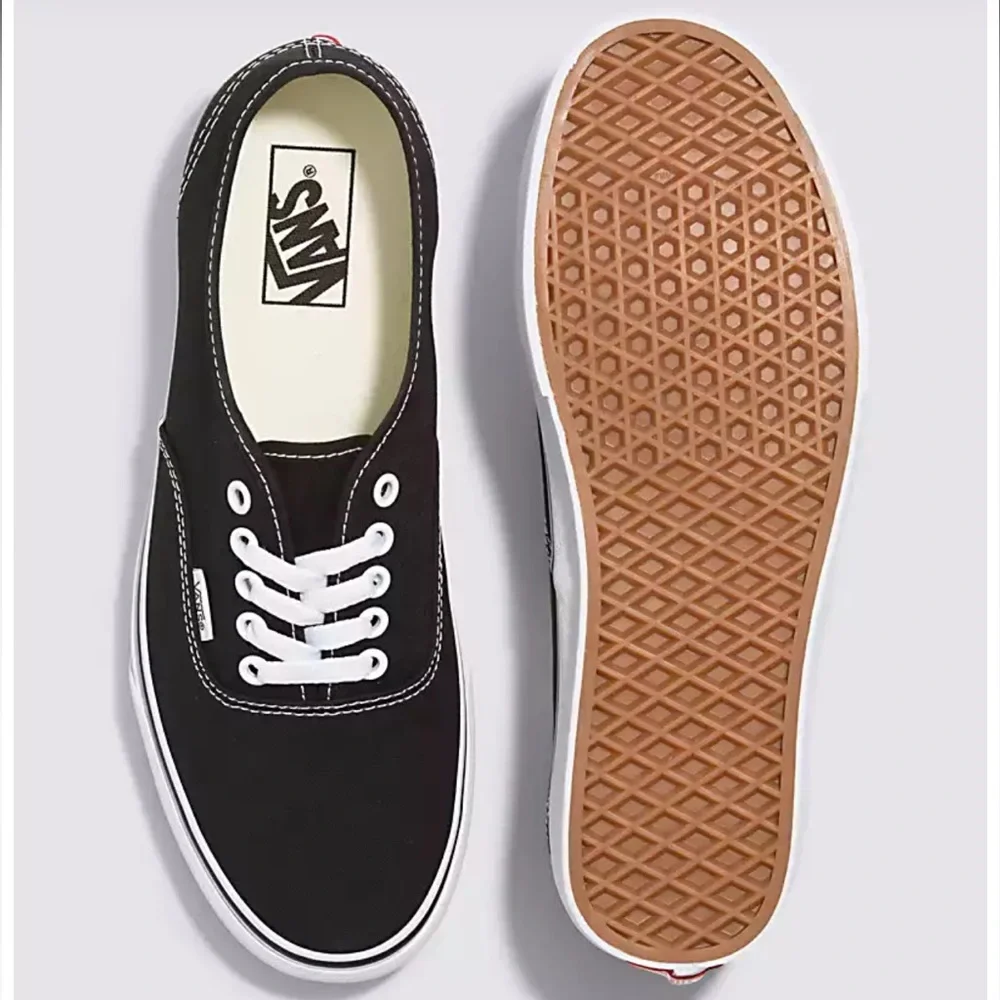 Vans Men’s Authentic Black
VN000EE3BLK
Sneakers - Picture 4 of 16